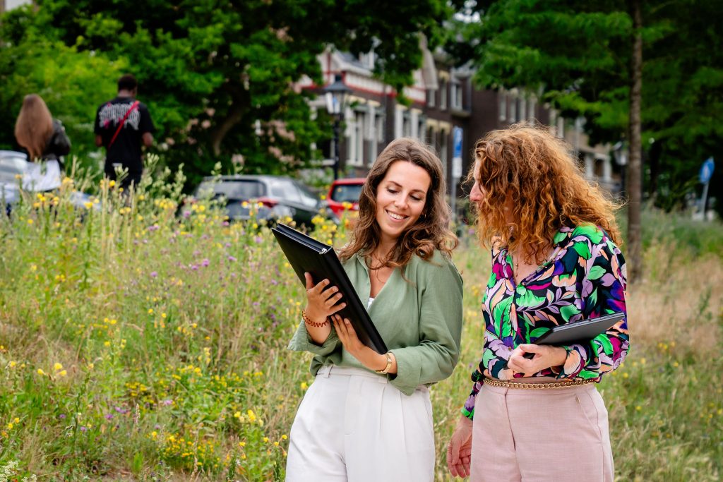 Morgenmakelaardij op de foto tijdens fotowalk Utrecht door Karin Keesmaat - Kijk-Kunst fotografie